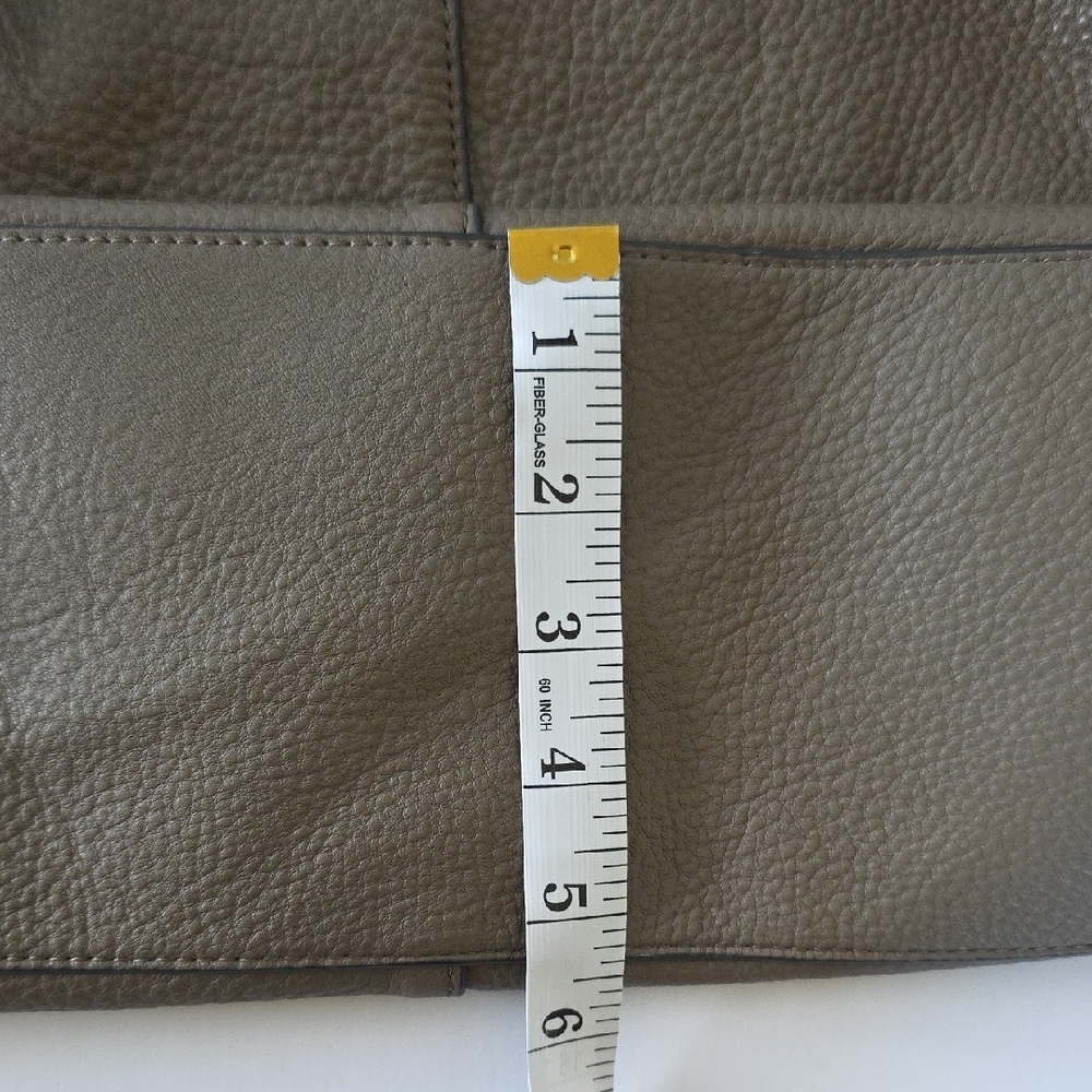 Vince Camuto 100% Leather Shoulder Bag/Hobo/Slouchy bag - Picture 6 of 16